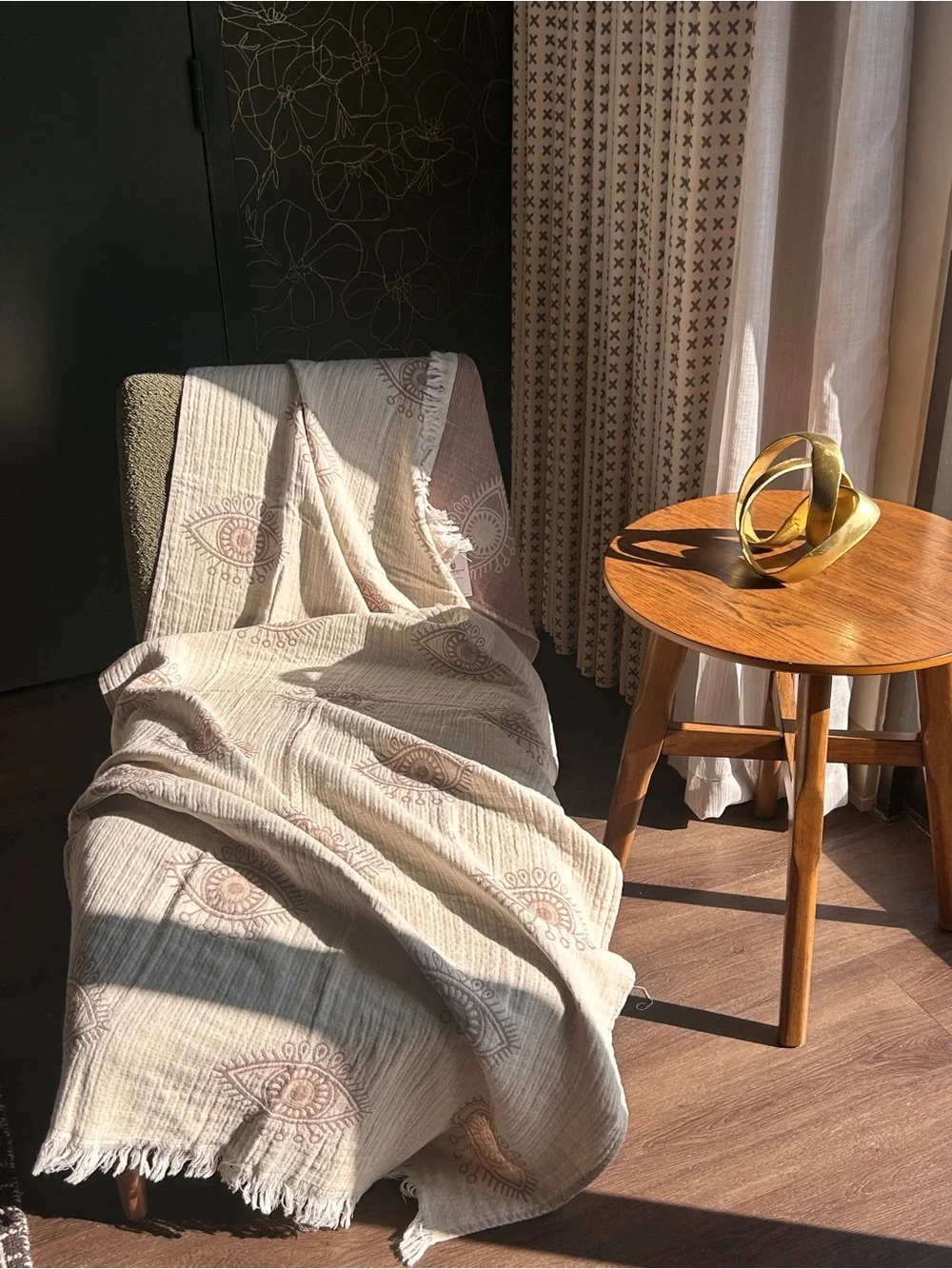 Eyes 100% Organic Woven Cotton Blanket Towel Wrap Taupe + Cream NEW